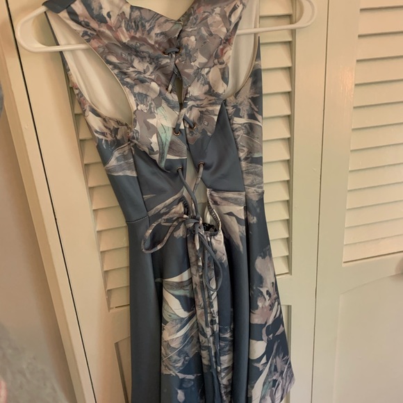 Formal Dress - Picture 2 of 3